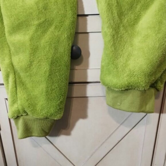 NWT Kids/Unisex Grinch pjs - size 10 - Picture 4 of 7
